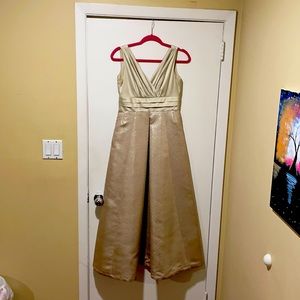 Kay Unger New York ballgown